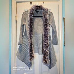 Lauren Michelle womens size Medium sweater, silver grey